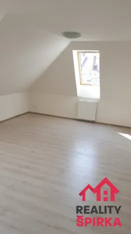 Pronájem bytu 1+kk, Svitavy - Město, náměstí Míru, 39 m2