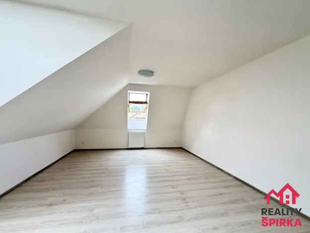 Pronájem bytu 1+kk, Svitavy - Město, náměstí Míru, 39 m2