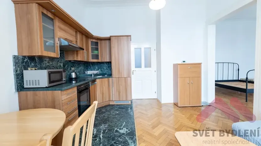 Pronájem bytu 2+kk, Praha - Karlín, Sokolovská, 48 m2