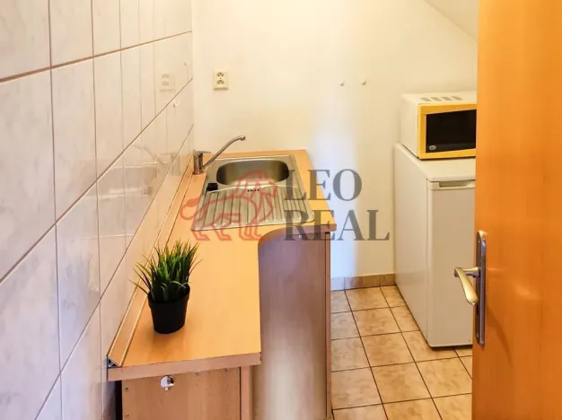 Pronájem kanceláře, Kopřivnice, Záhumenní, 42 m2