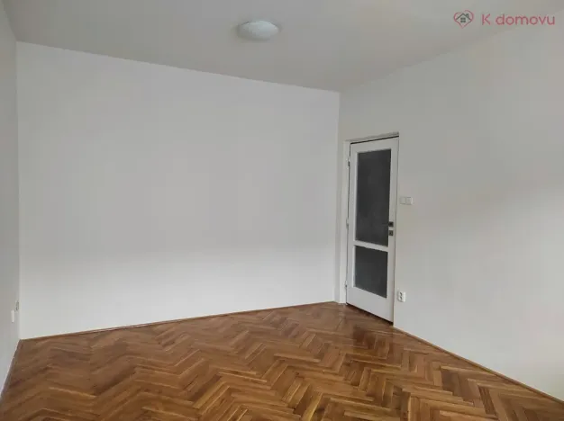 Pronájem bytu 2+1, Zlín - Malenovice, Chelčického, 57 m2