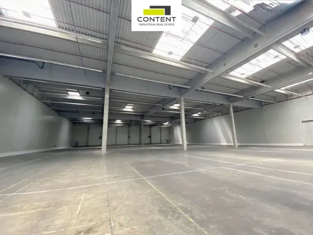 Pronájem skladu, Modřice, U Vlečky, 5542 m2