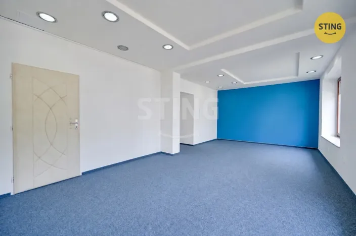 Pronájem obchodního prostoru, Zlín, třída Tomáše Bati, 69 m2