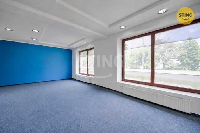 Pronájem obchodního prostoru, Zlín, třída Tomáše Bati, 69 m2