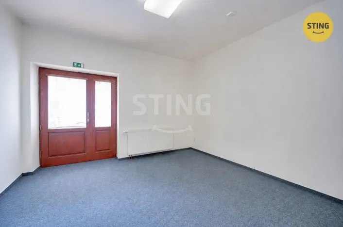 Pronájem obchodního prostoru, Zlín, třída Tomáše Bati, 69 m2