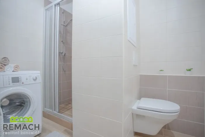 Pronájem bytu 1+1, Napajedla, Nábřeží, 33 m2