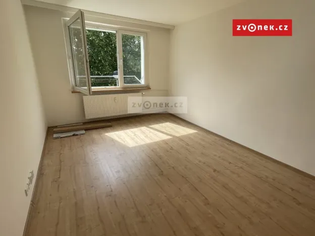Pronájem bytu 1+1, Zlín, Javorová, 35 m2