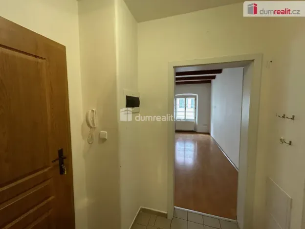 Pronájem bytu 1+kk, Kolín - Kolín I, Karlova, 35 m2