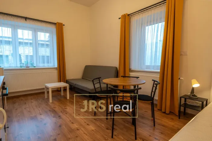 Pronájem bytu 1+kk, Uherský Ostroh, 30 m2