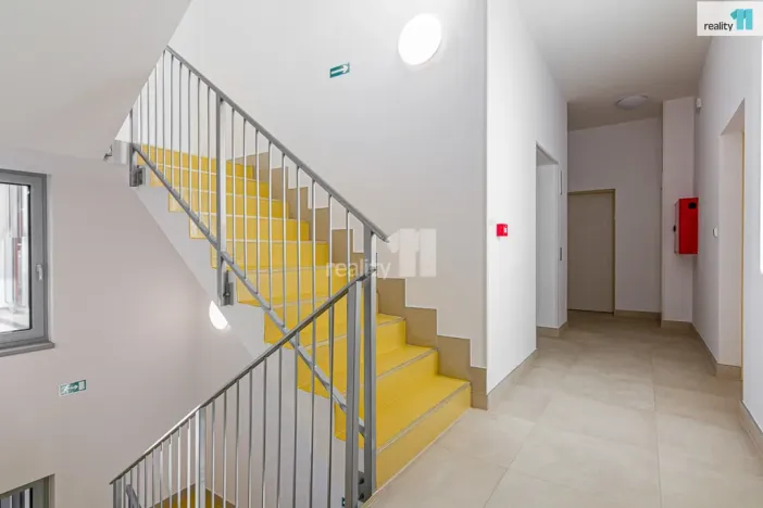 Pronájem bytu 3+kk, Praha - Libeň, V Holešovičkách, 96 m2