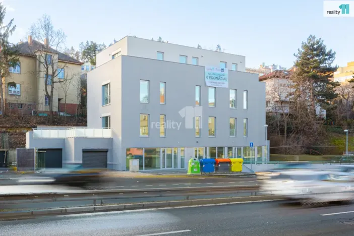 Pronájem bytu 3+kk, Praha - Libeň, V Holešovičkách, 96 m2