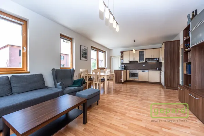 Pronájem bytu 3+kk, Praha, Nehvizdská, 69 m2