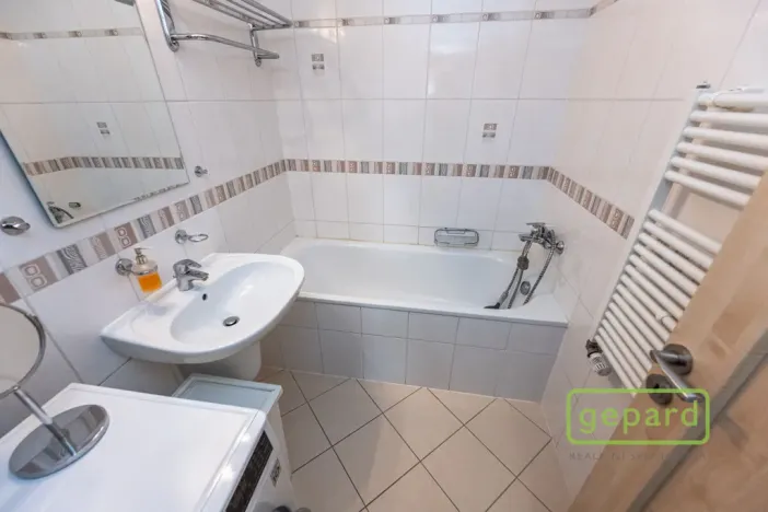 Pronájem bytu 3+kk, Praha, Nehvizdská, 69 m2