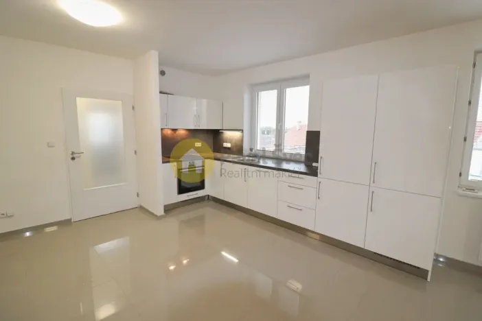 Pronájem bytu 3+kk, Strakonice - Strakonice I, Havlíčkova, 90 m2