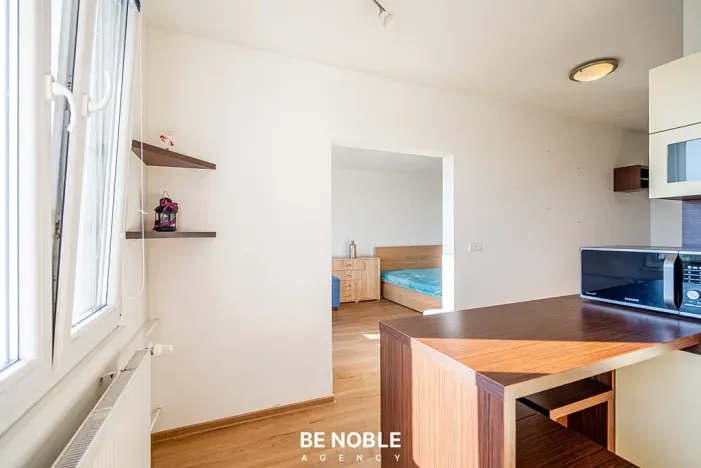 Pronájem bytu 1+1, Praha - Kamýk, Písnická, 39 m2