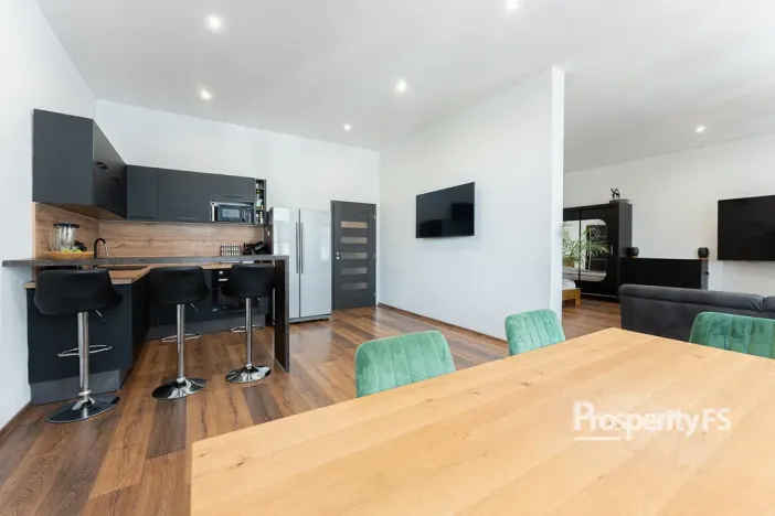 Prodej bytu 1+kk, Olomouc, Javoříčská, 72 m2