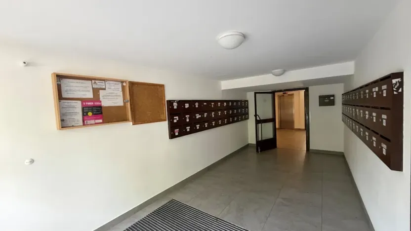 Pronájem bytu 2+kk, Praha - Braník, Vrbova, 52 m2