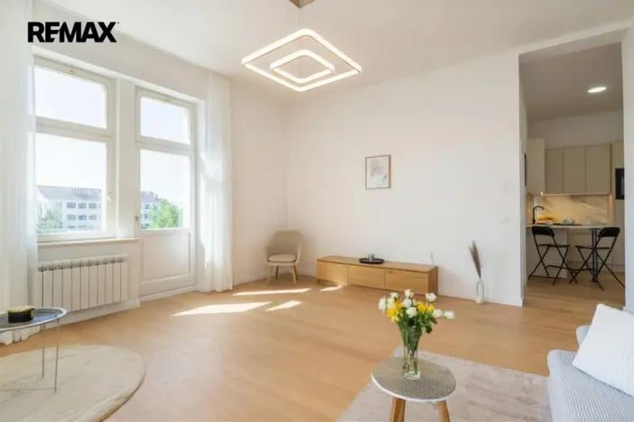 Pronájem bytu 2+1, Praha - Vinohrady, Korunní, 67 m2