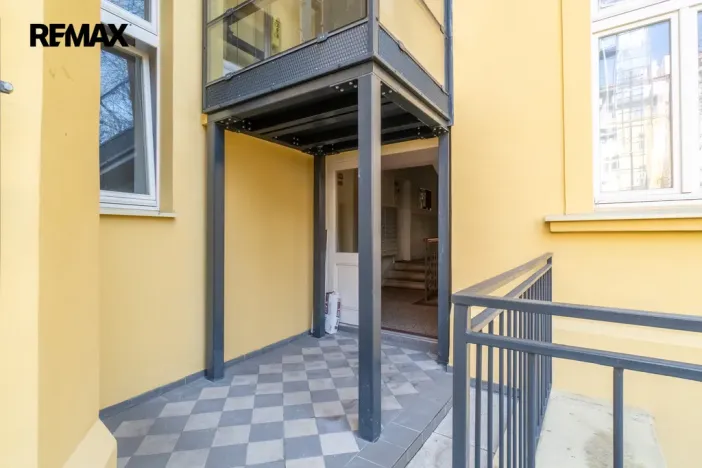 Pronájem bytu 2+1, Praha - Vinohrady, Korunní, 67 m2