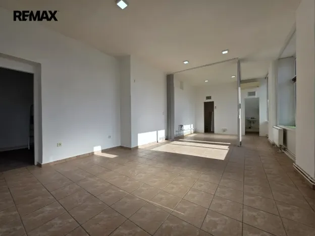 Pronájem obchodního prostoru, Prostějov, nám. Padlých hrdinů, 52 m2