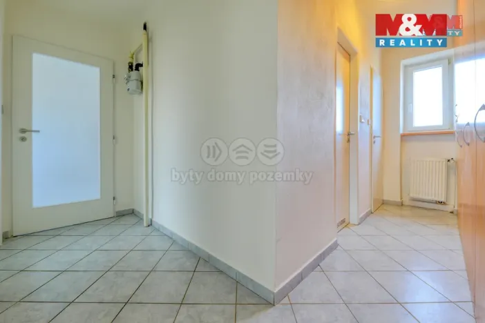 Pronájem bytu 2+1, Dobřany, Stromořadí, 66 m2