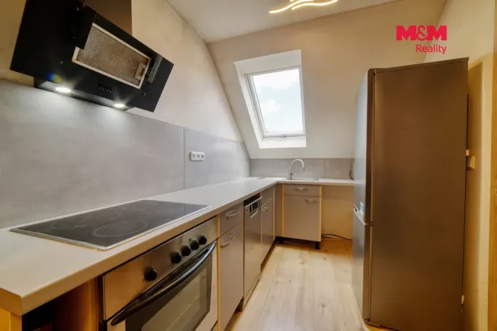 Prodej rodinného domu, Skalná, Slepá, 175 m2