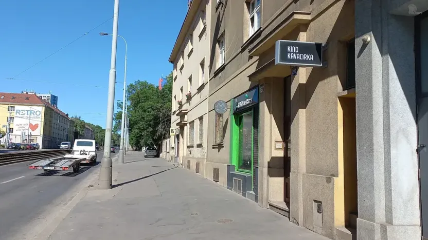 Pronájem obchodního prostoru, Praha - Smíchov, Plzeňská, 18 m2