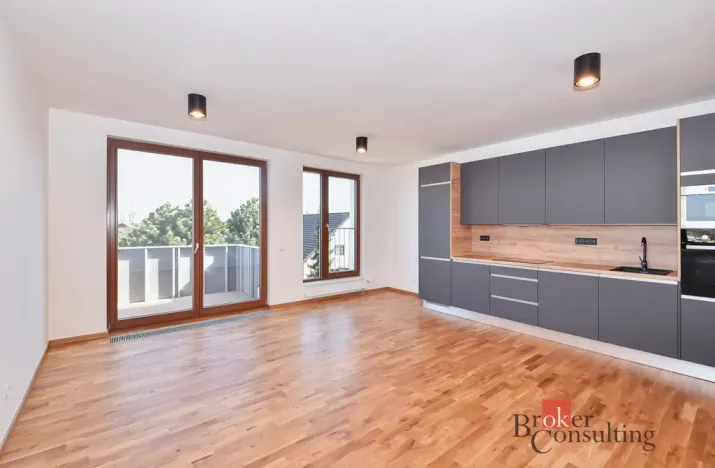 Pronájem bytu 2+kk, Praha - Dolní Chabry, Ústecká, 59 m2