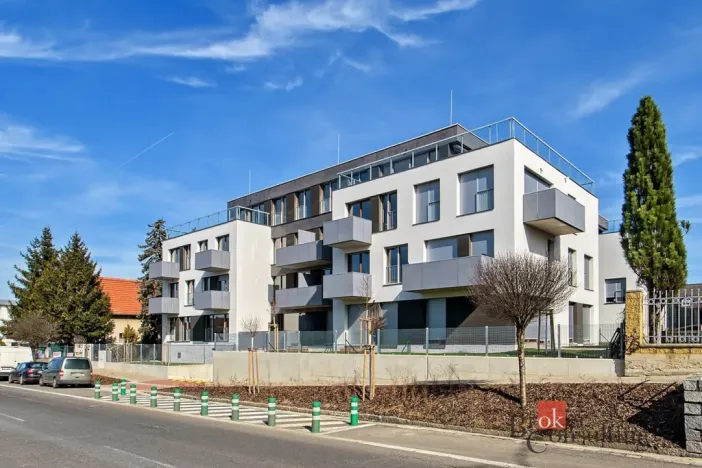 Pronájem bytu 2+kk, Praha - Dolní Chabry, Ústecká, 59 m2