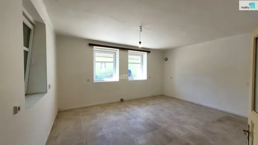 Prodej rodinného domu, Pečky - Velké Chvalovice, Pečecká, 75 m2