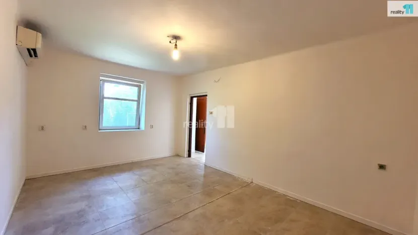 Prodej rodinného domu, Pečky - Velké Chvalovice, Pečecká, 75 m2