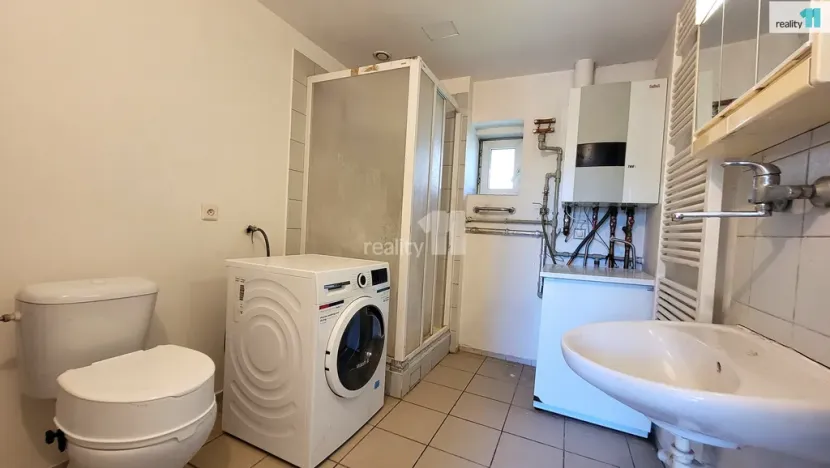 Prodej rodinného domu, Pečky - Velké Chvalovice, Pečecká, 75 m2