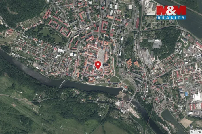 Pronájem kanceláře, Kadaň, Mírové náměstí, 21 m2