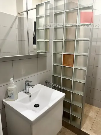 Pronájem pokoje, Praha - Vysočany, Na břehu, 20 m2