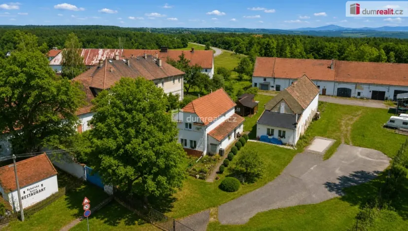 Pronájem komerční nemovitosti, Chbany - Vikletice, 3800 m2