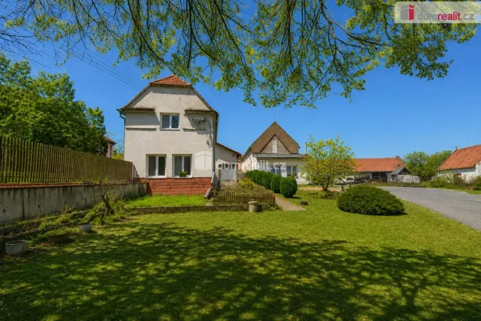 Pronájem komerční nemovitosti, Chbany - Vikletice, 3800 m2