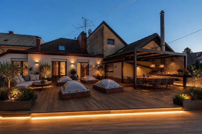 Prodej obchodního prostoru, Kamenice nad Lipou, Masarykova, 390 m2