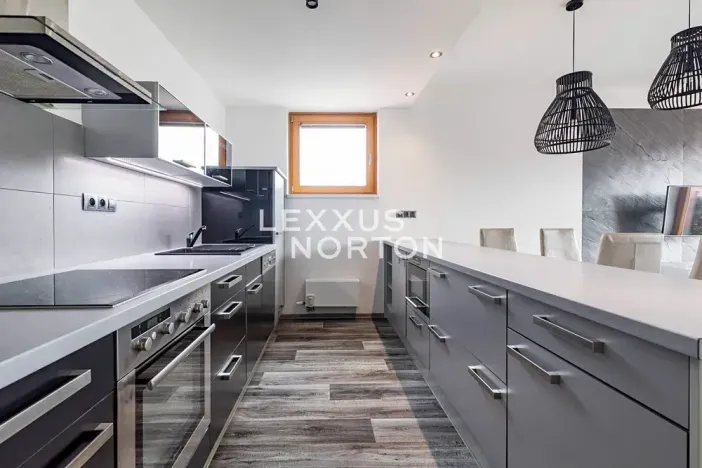 Pronájem bytu 3+kk, Praha - Liboc, Naardenská, 100 m2