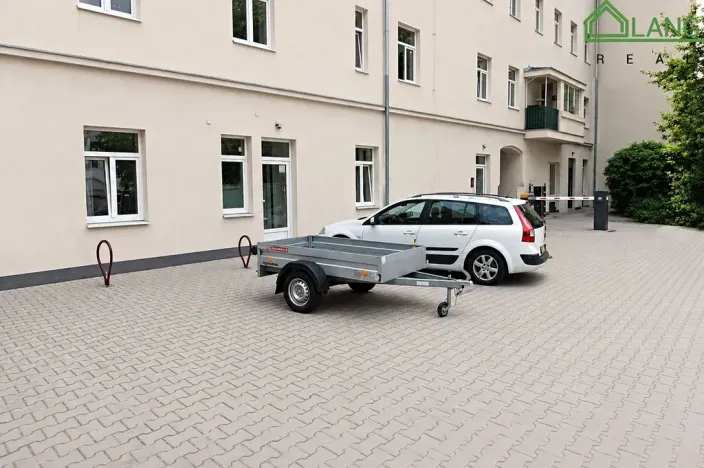 Pronájem garážového stání, Brno, Koliště, 15 m2
