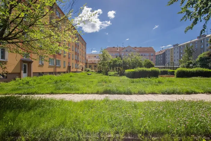 Prodej bytu 2+1, Olomouc, Blanická, 52 m2