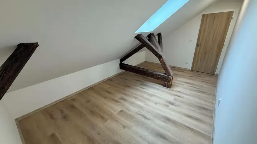 Pronájem bytu 2+1, Brno, Lidická, 100 m2
