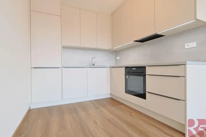 Pronájem bytu 2+kk, Praha - Kamýk, Hodkovická, 56 m2