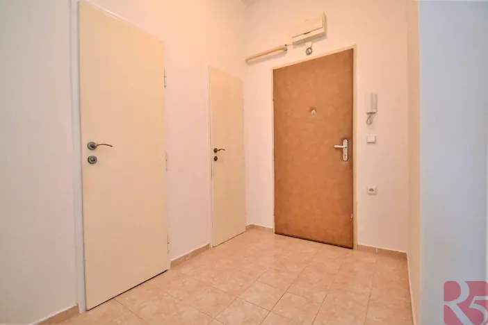 Pronájem bytu 1+kk, Praha - Nusle, Sdružení, 32 m2