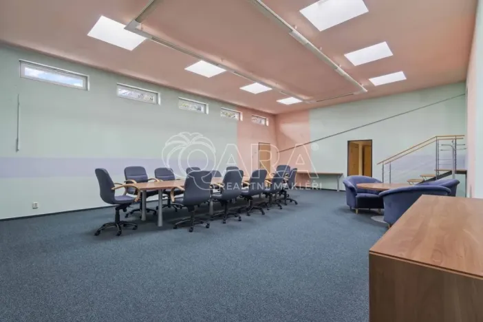 Prodej pozemku pro bydlení, Praha - Petrovice, Novopetrovická, 4543 m2