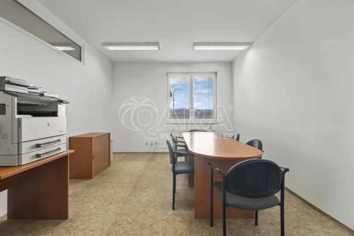 Prodej pozemku pro bydlení, Praha - Petrovice, Novopetrovická, 4543 m2