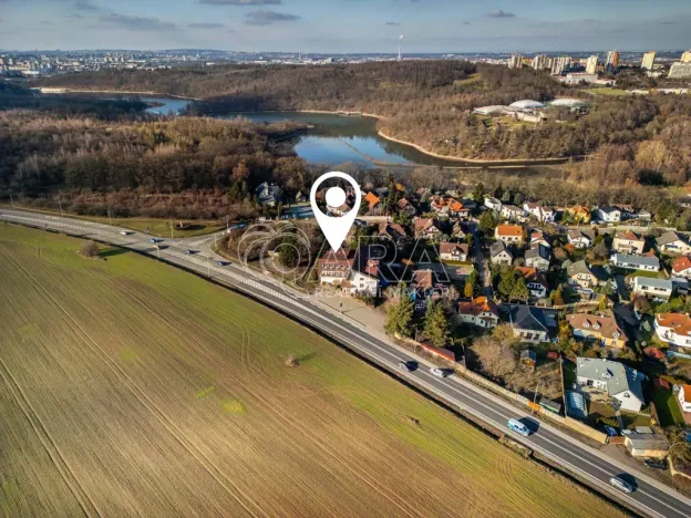 Prodej pozemku pro bydlení, Praha - Petrovice, Novopetrovická, 4543 m2