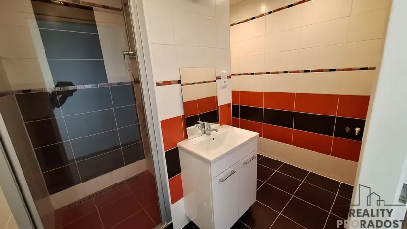 Pronájem bytu 1+1, Ústí nad Labem, Kmochova, 32 m2