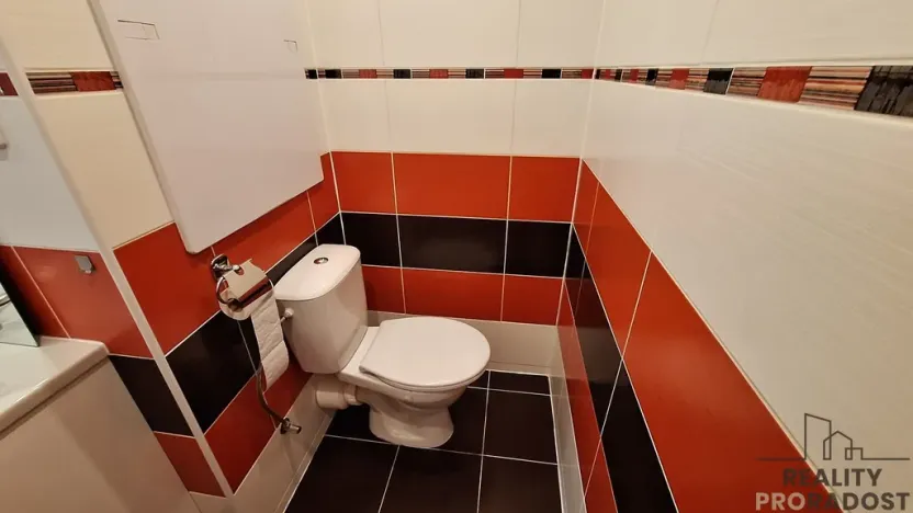 Pronájem bytu 1+1, Ústí nad Labem, Kmochova, 32 m2