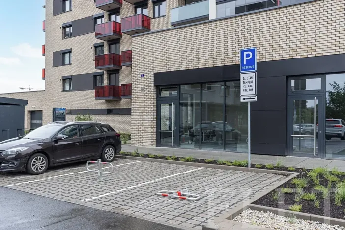 Pronájem bytu 1+kk, Praha - Hloubětín, Waltariho, 36 m2