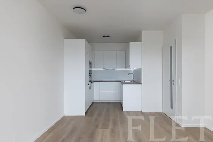 Pronájem bytu 2+kk, Praha - Hloubětín, Waltariho, 52 m2